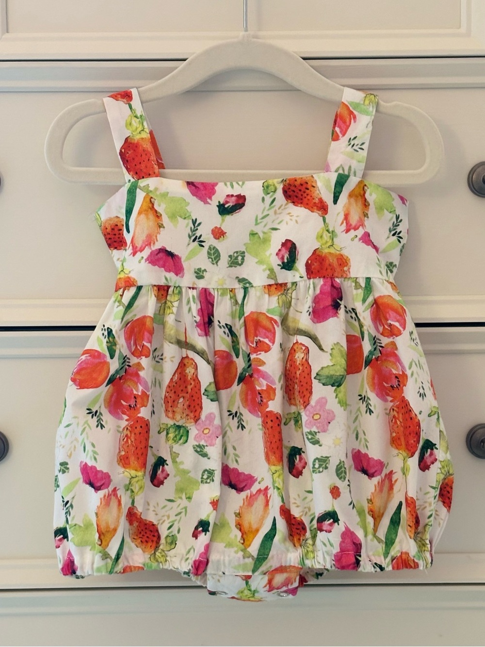 EUC Isabel Garreton Bubble Size 9 Months